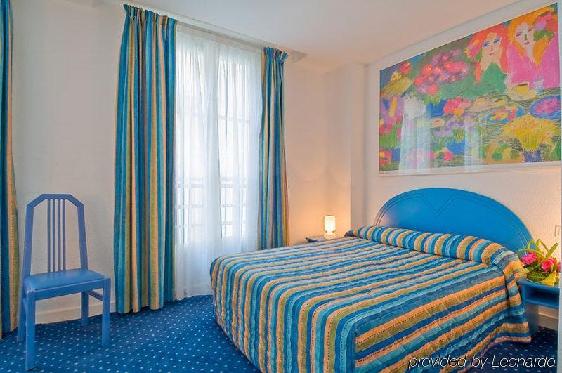Croix De Malte Hotel Paris Room photo