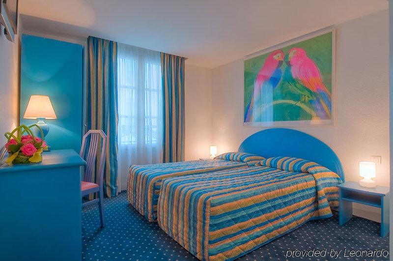 Croix De Malte Hotel Paris Room photo